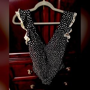 New (no tags) Summersalt Ruffle backflip.